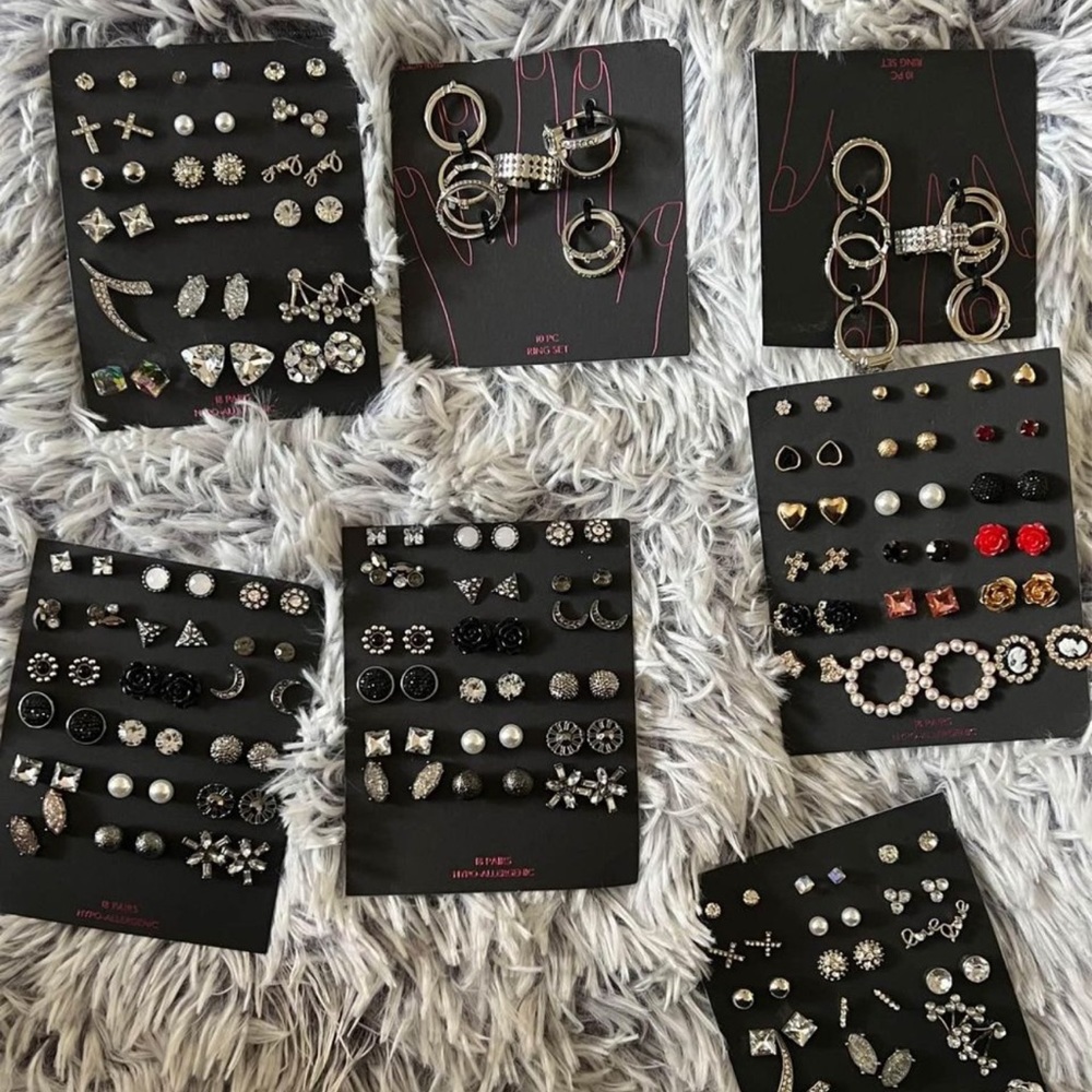 **MYSTERY Fashion Jewelry**